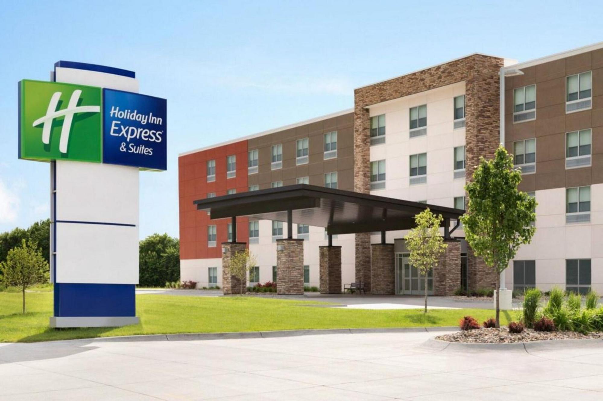 Holiday Inn Express & Suites Haltom City - Ft. Worth By Ihg Экстерьер фото